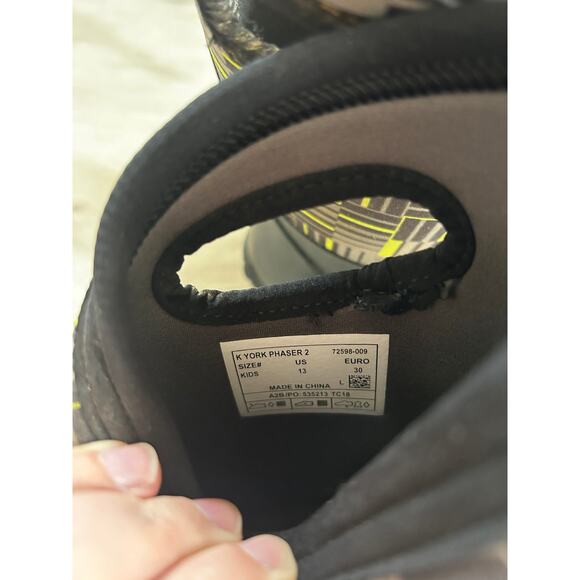 Bogs Kids Size 13 Black & Multi Color Green Printed Rain Boot - Picture 10 of 11